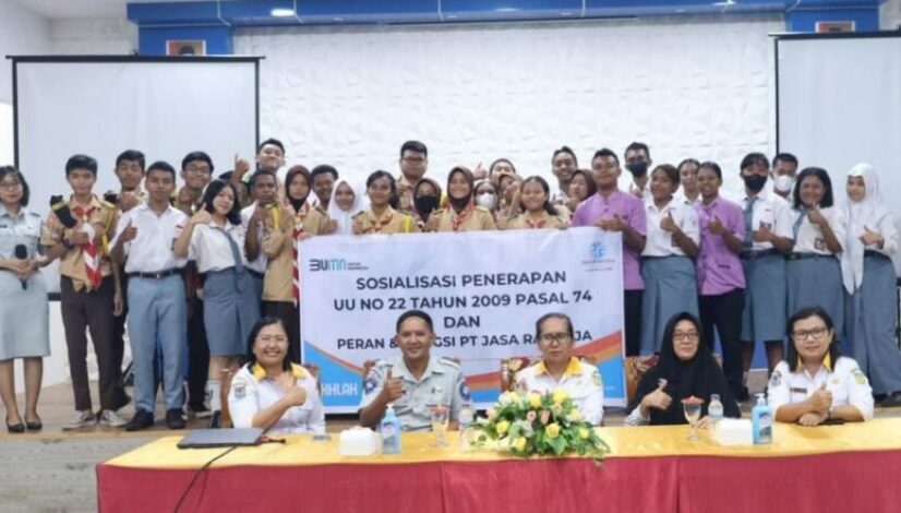 Jasa Raharja Gelar Sosialisasi di SMKN 1 Pariwisata Jayapura