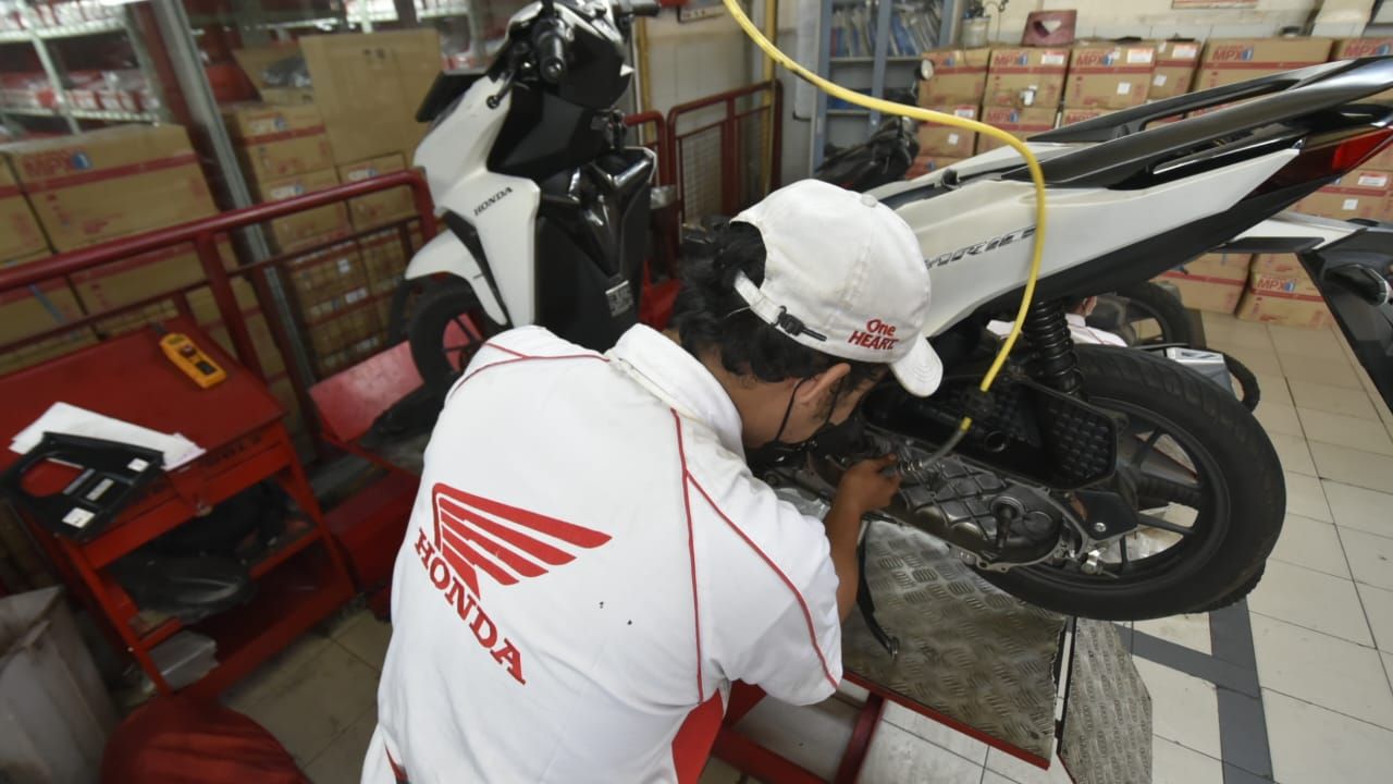 Tips Honda Papua Merawat  Motor Saat Cuaca Panas, Ada Lima Bagian Perlu Perhatian Ekstra