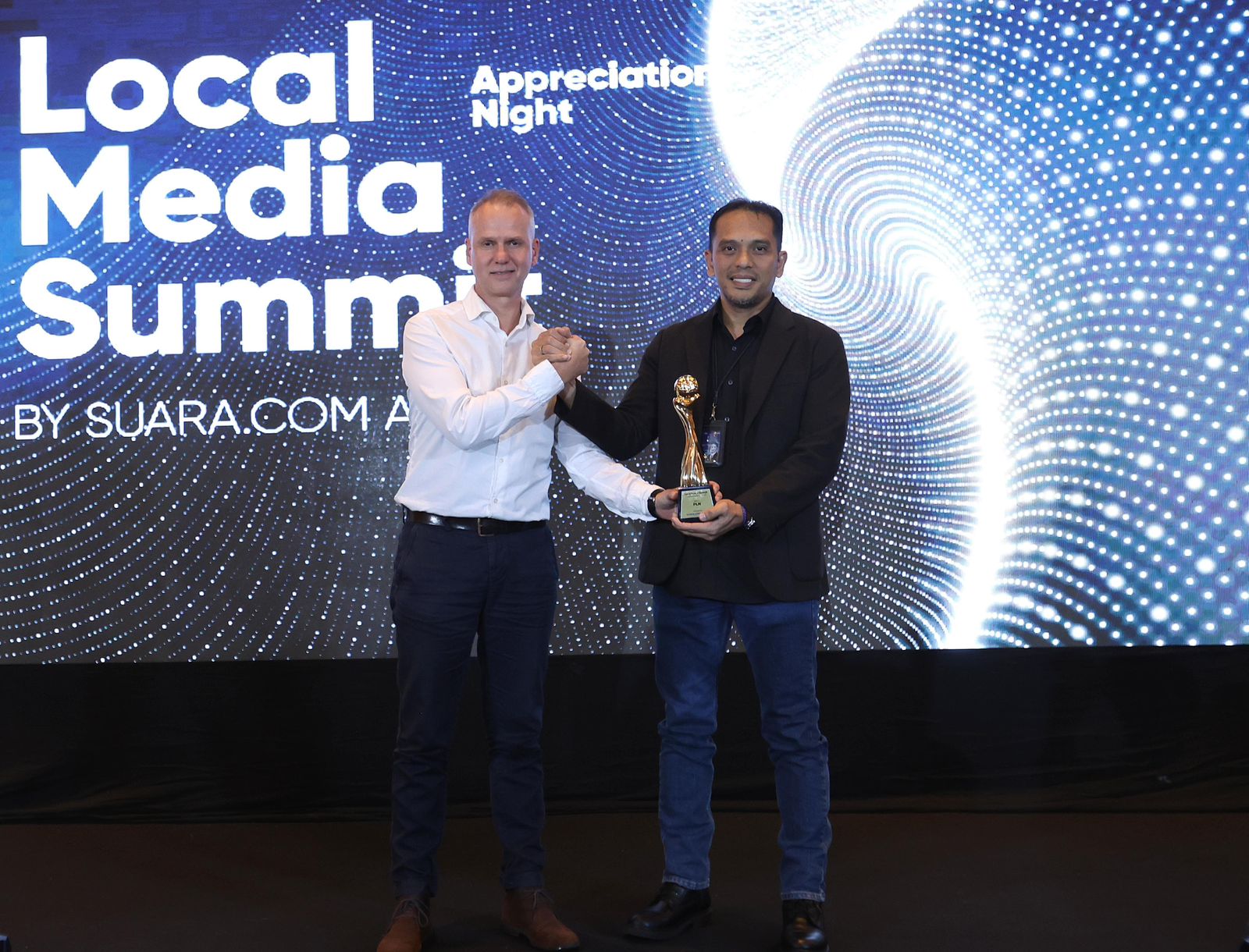 PLN Raih Apresiasi Inovasi Komunikasi dan Informasi Terbaik pada Local Media Summit 2023