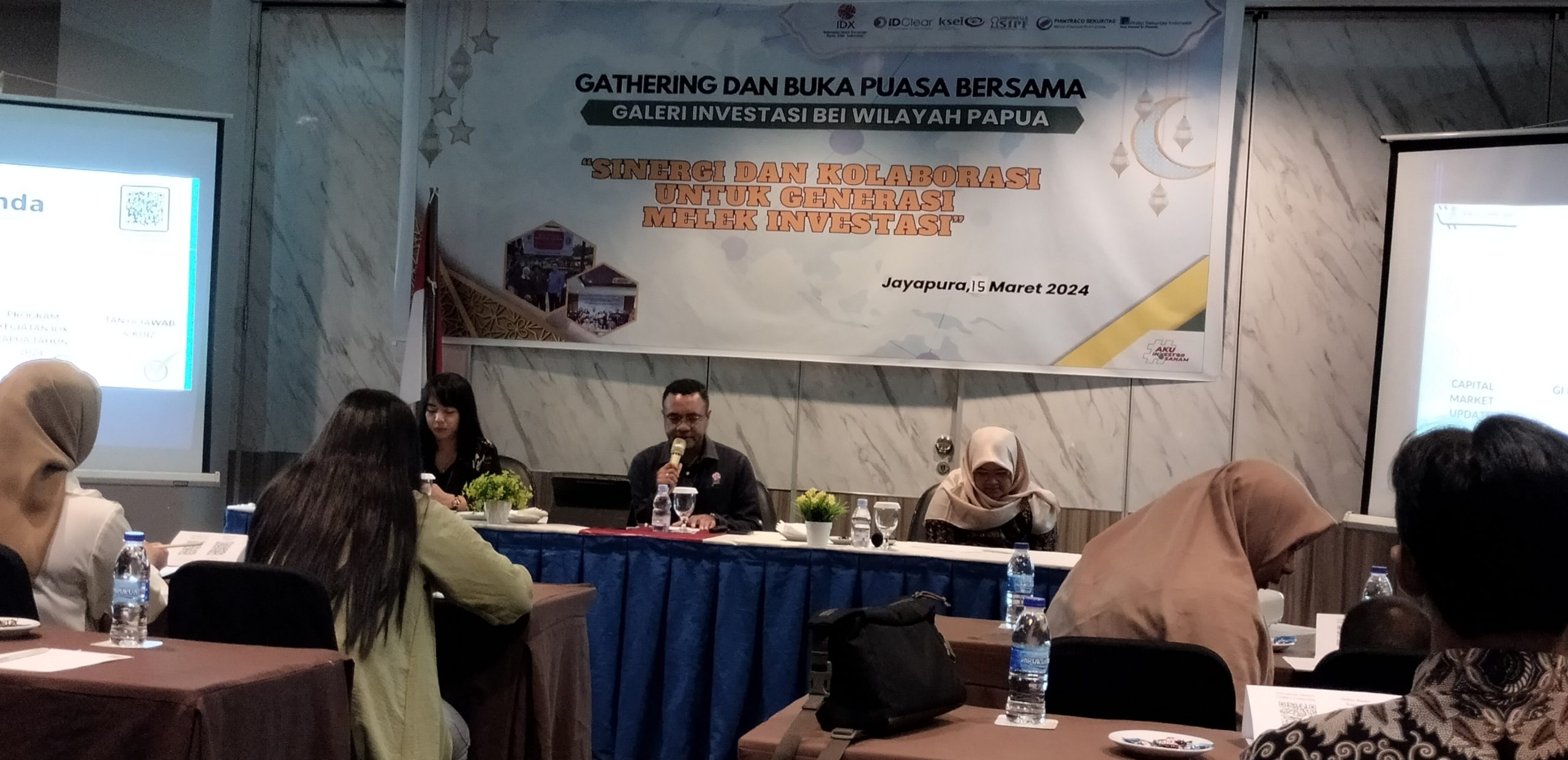 Kepala Kantor BEI Perwakilan Papua Kresna A. Payokwa ( tengah ) ketika menyampaikan pemaparan pada kegiatan gathering dan buka puasa bersama Galeri Investasi BEI Wilayah Papua, di Jayapura,Jumat ( 15/3) ( Dok, Bisnispapua )
