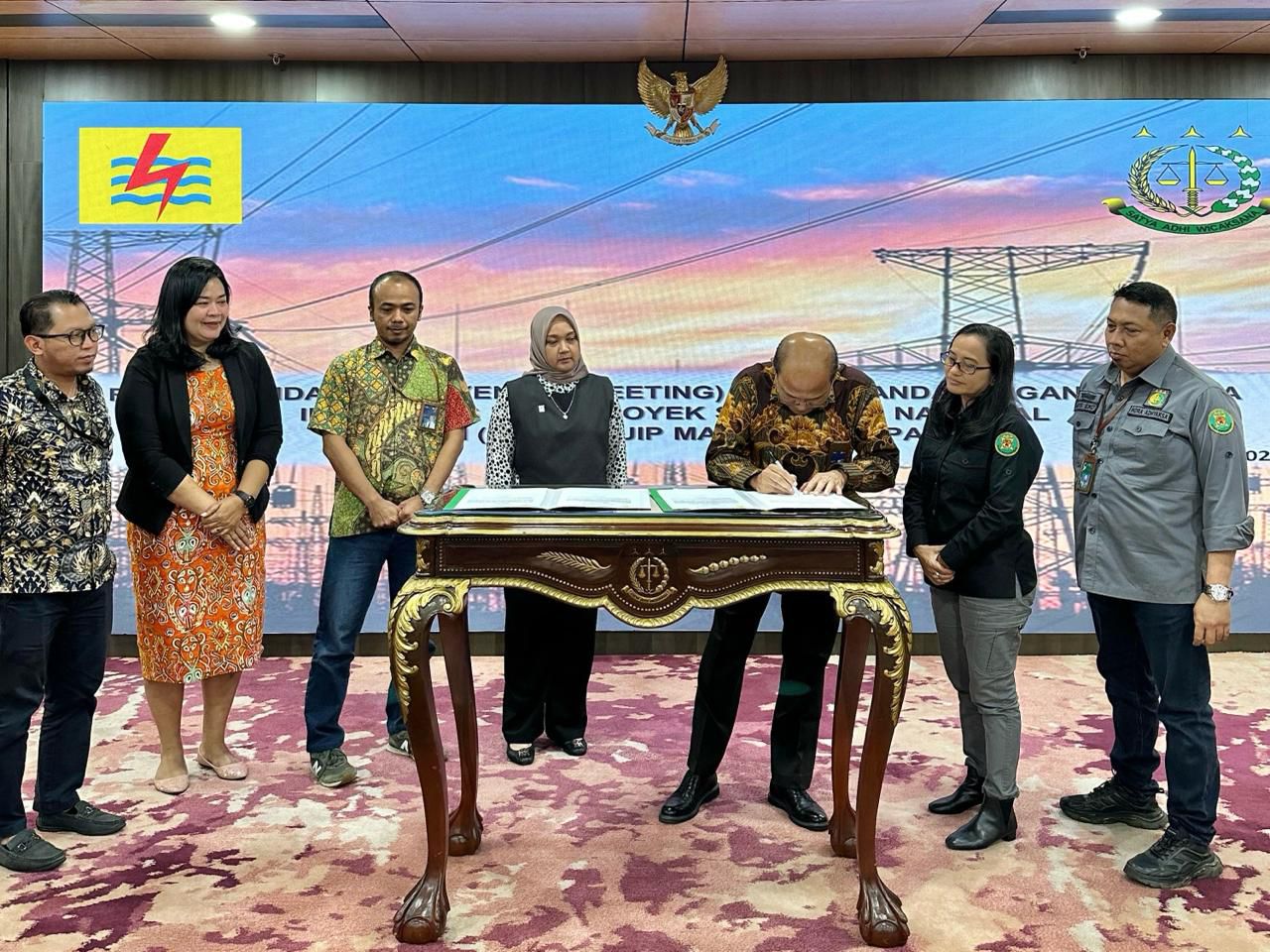 PLN Bersama Kejagung RI Gelar Entry Meeting dan Teken Pakta Integritas Amankan Proyek Strategis Nasional (PSN) di Papua Barat