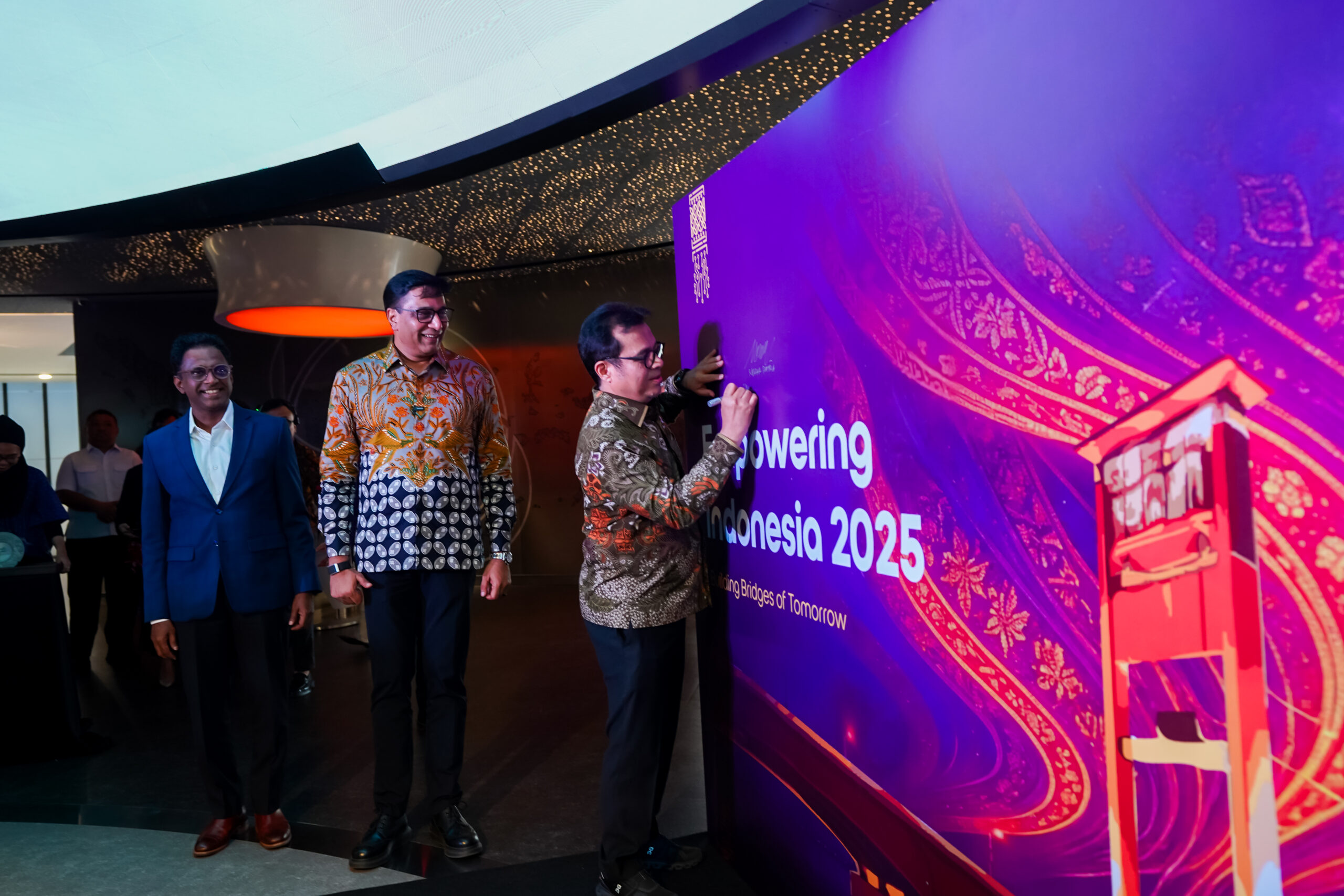 Indonesia Targetkan Pertumbuhan Ekonomi 8% dengan Pemanfaatan AI Berdaulat