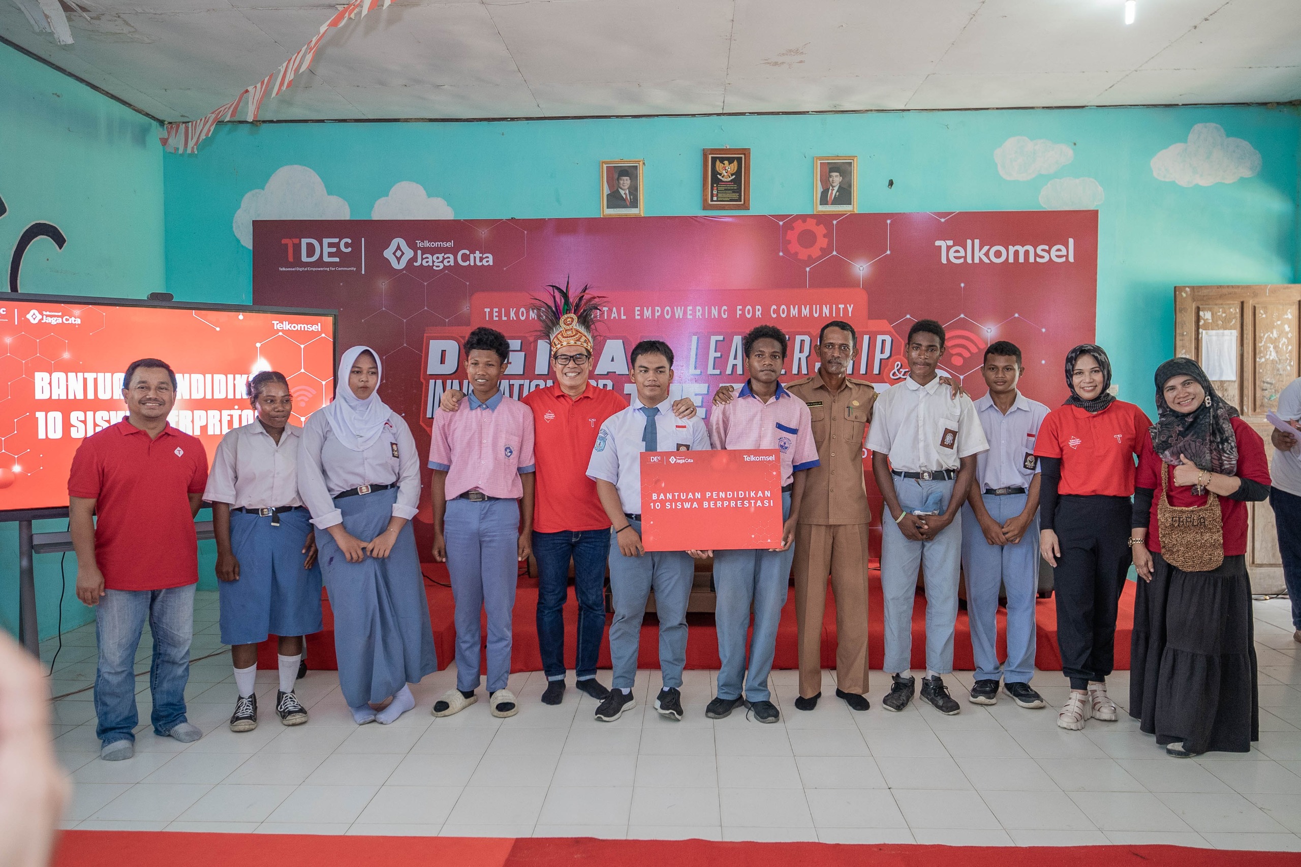SMAN 6 Skouw Jayapura Rasakan Dampak TDEc Telkomsel: Edukasi, Dukungan, dan Konektivitas Lebih Baik