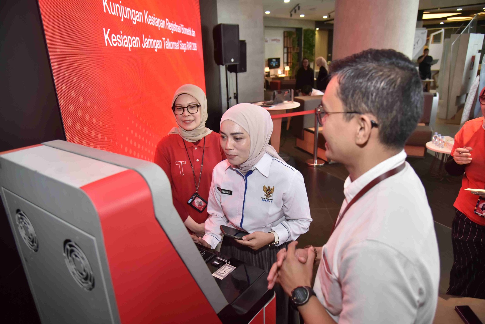 Dukung Program SEMANTIK Komdigi,Telkomsel Terapkan Registrasi Biometrik Wajah Nomor Seluler Baru