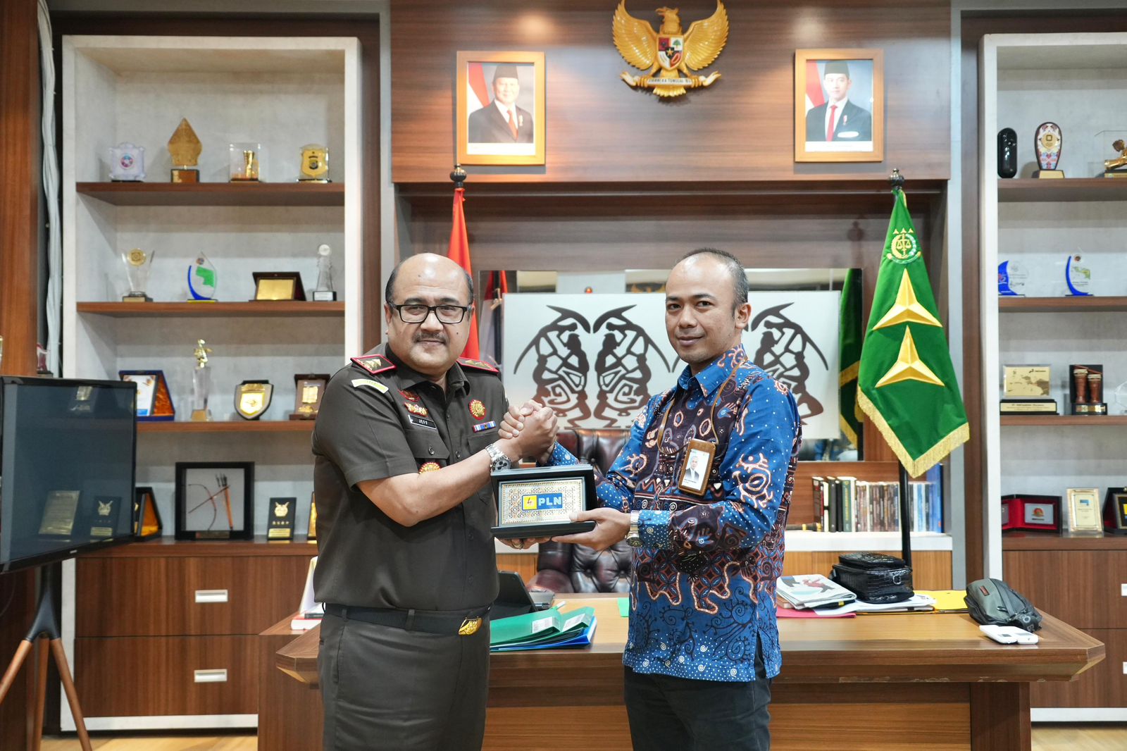 PLN UIP MPA dan Kejati Papua Pererat Kolaborasi dalam Mendukung Pembangunan Infrastruktur Ketenagalistrikan